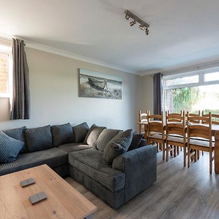 5 Bedroom Detached Beach House Poole Dış mekan fotoğraf