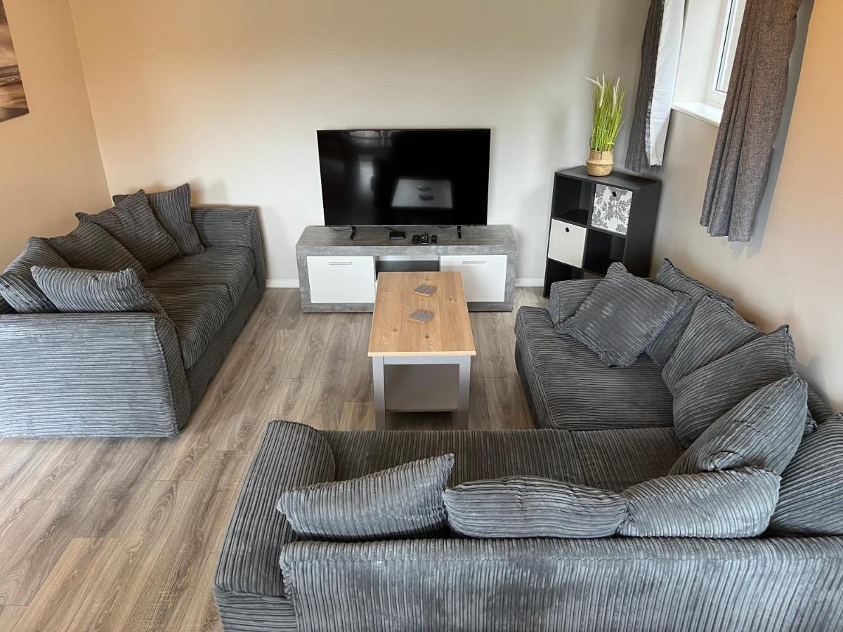 5 Bedroom Detached Beach House Poole Dış mekan fotoğraf