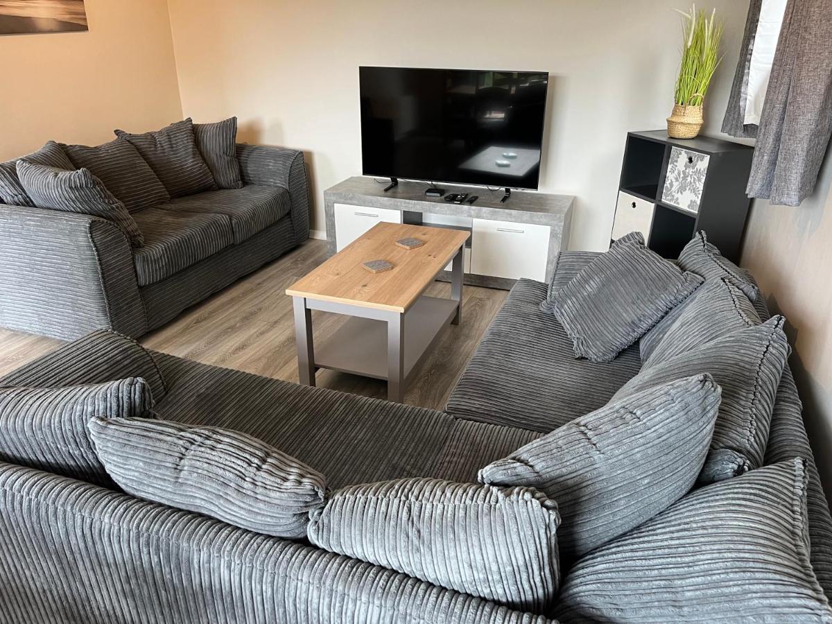 5 Bedroom Detached Beach House Poole Dış mekan fotoğraf