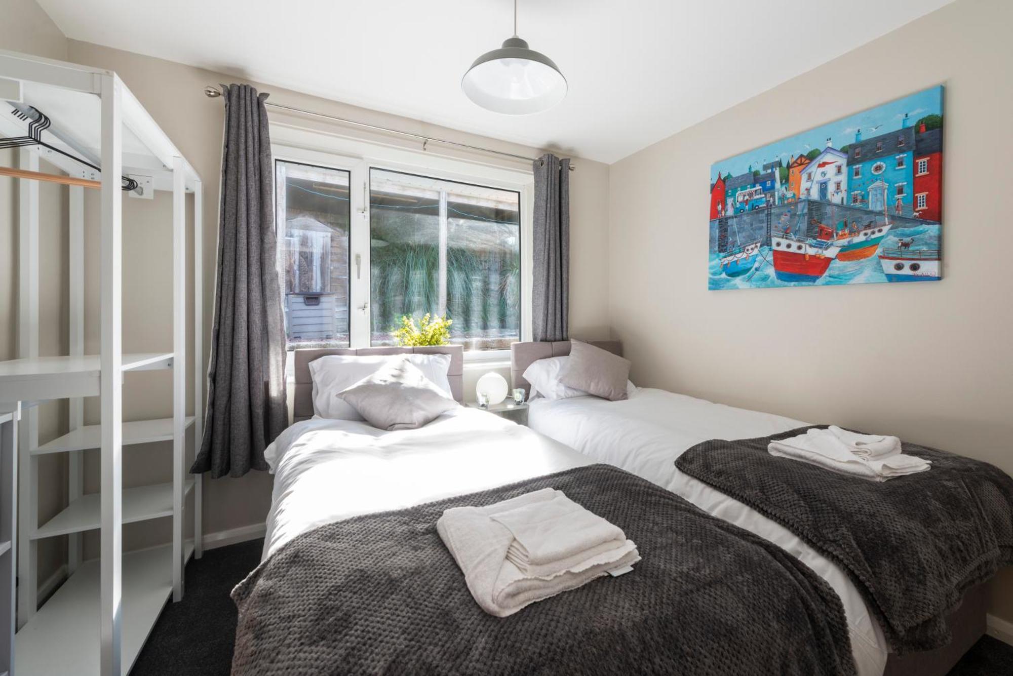 5 Bedroom Detached Beach House Poole Dış mekan fotoğraf
