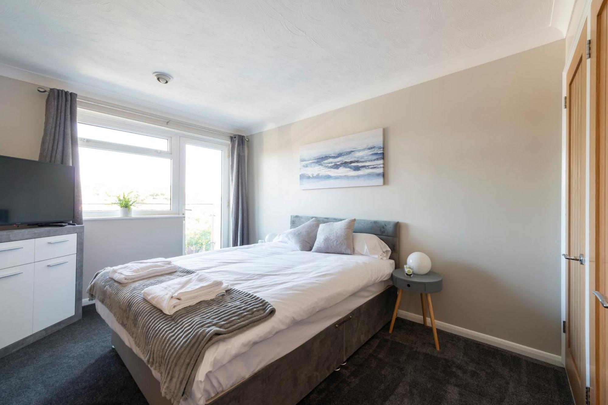 5 Bedroom Detached Beach House Poole Dış mekan fotoğraf