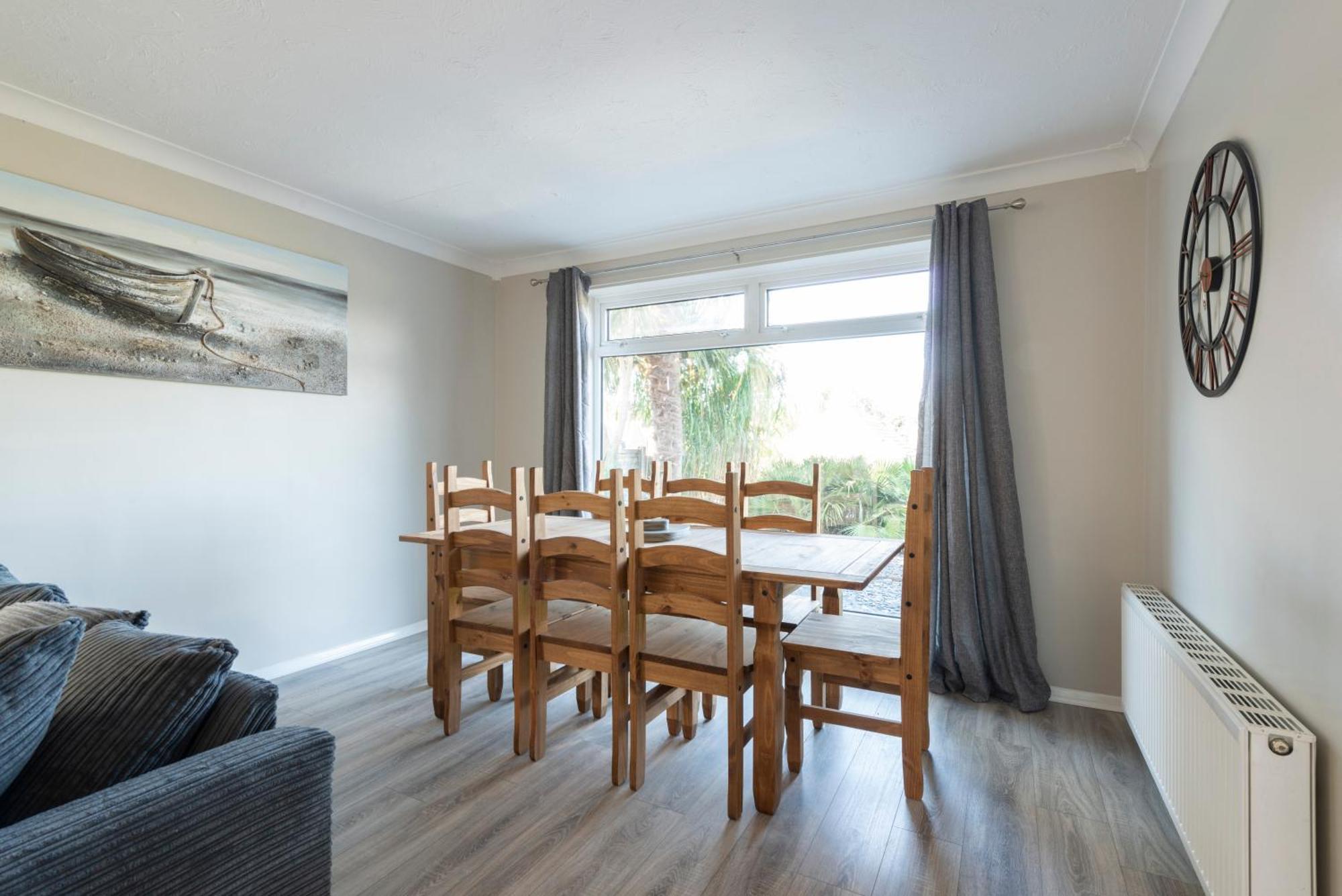 5 Bedroom Detached Beach House Poole Dış mekan fotoğraf