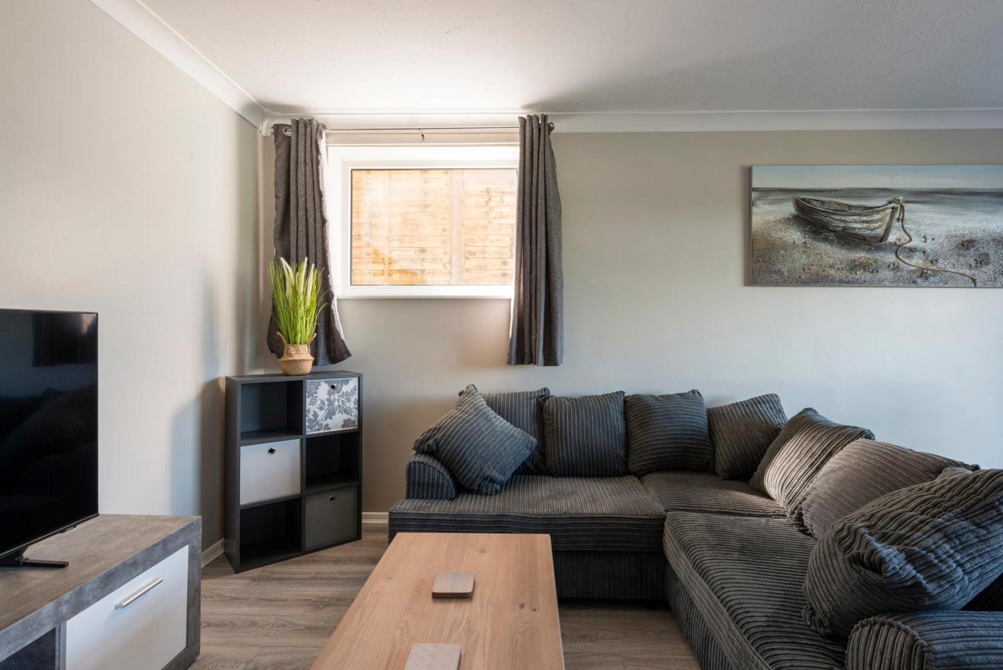 5 Bedroom Detached Beach House Poole Dış mekan fotoğraf